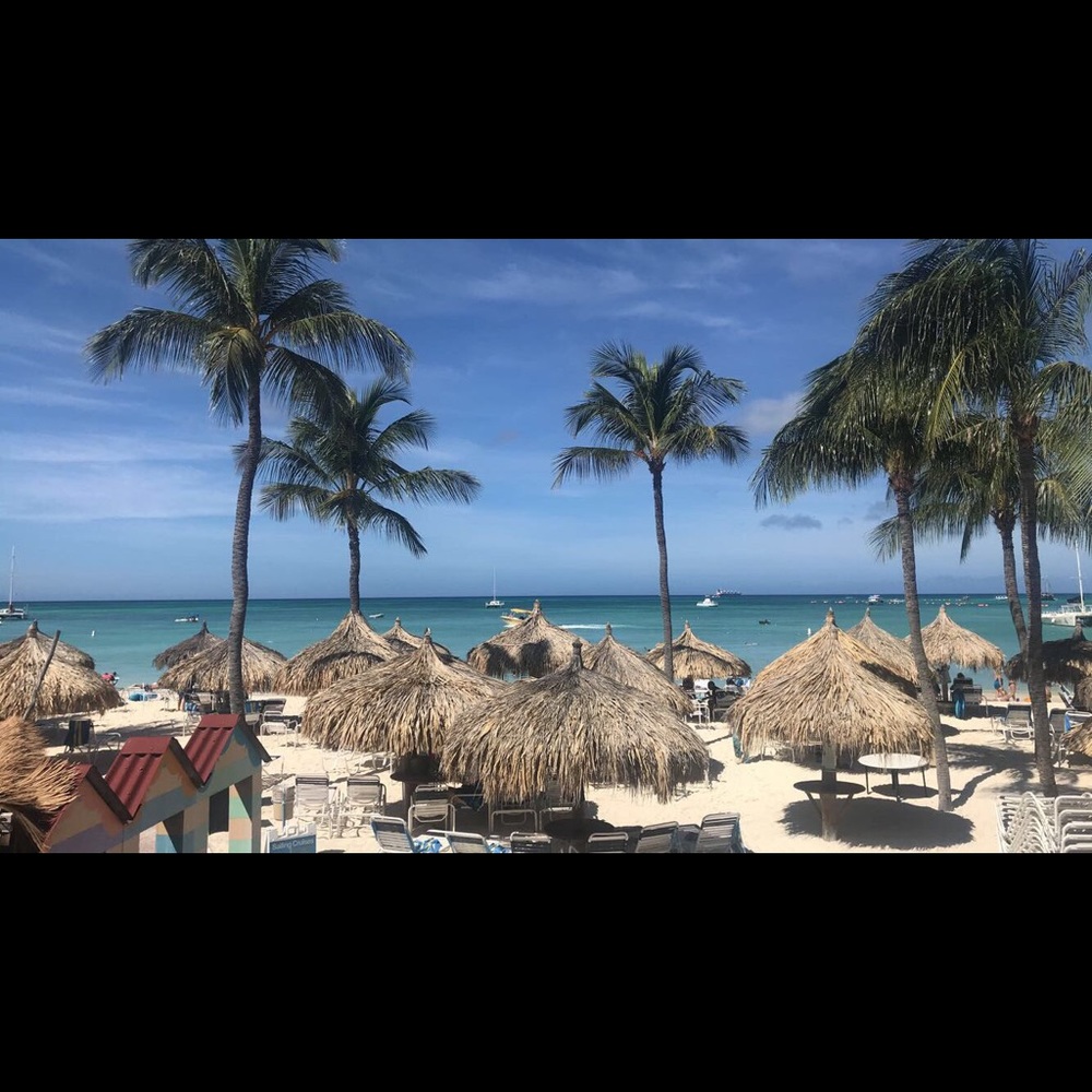 Meet your Posher, Chloe